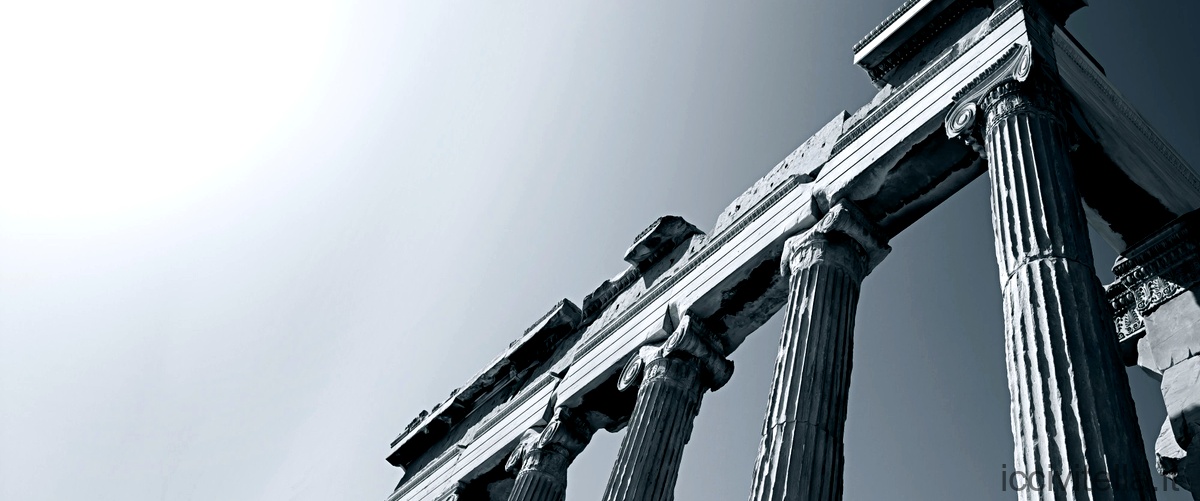 Domanda: Chi ha creato il teatro greco?