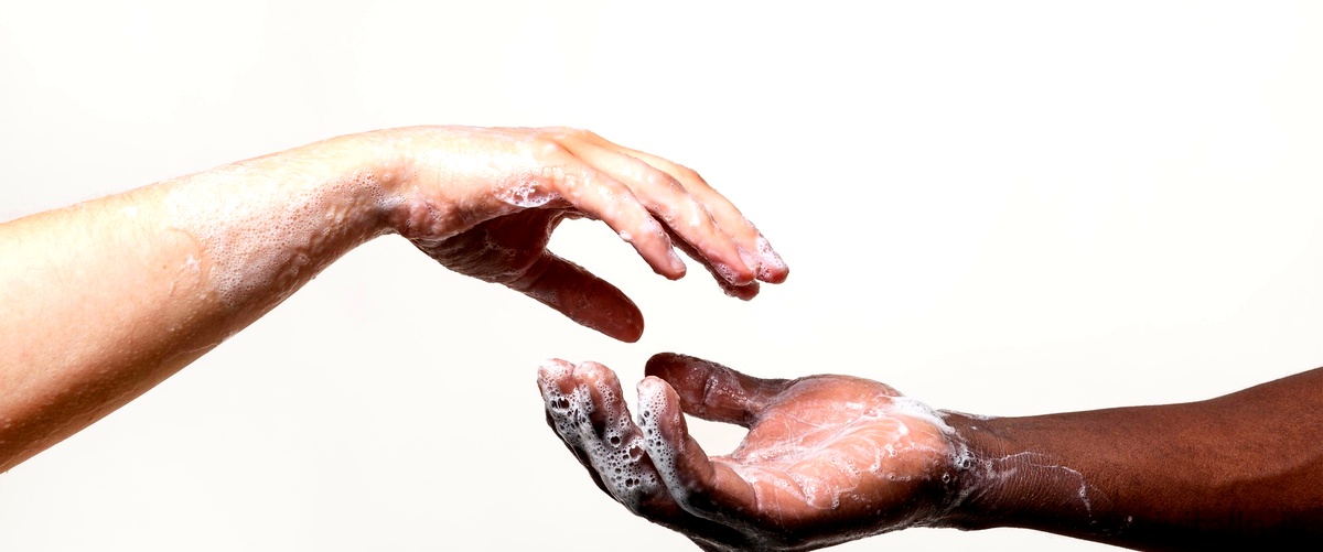 Domanda: Come si forma il pomo dAdamo?